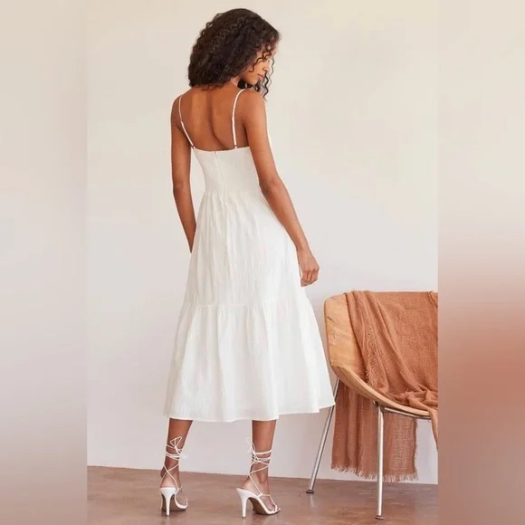 NWT Lulu’s Simplicity and Sweetness White Sleeveless Tiered Midi Dress Wedding - Picture 4 of 15